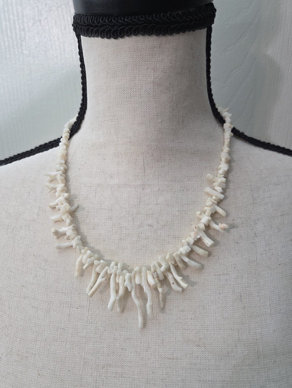 vintage white branch stick coral necklace 18in beachy surfer coastal shell